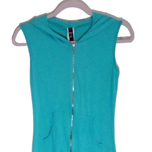 J U.S.A. Hooded Jumpsuit - Picture 2 of 7